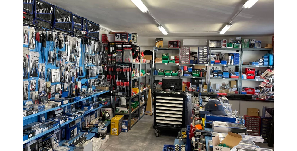 Üzletünk elérhetősége: 1097 Budapest Tagló utca 11-13